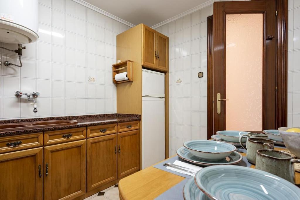 Apartamento Trisquel Gijon Bagian luar foto