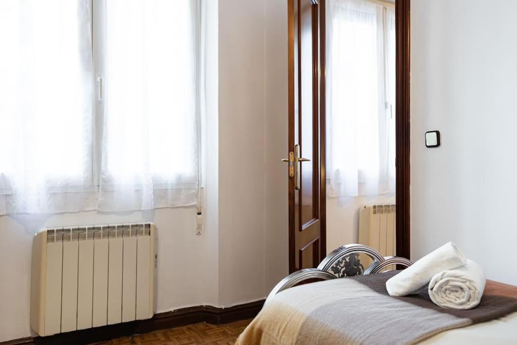 Apartamento Trisquel Gijon Bagian luar foto