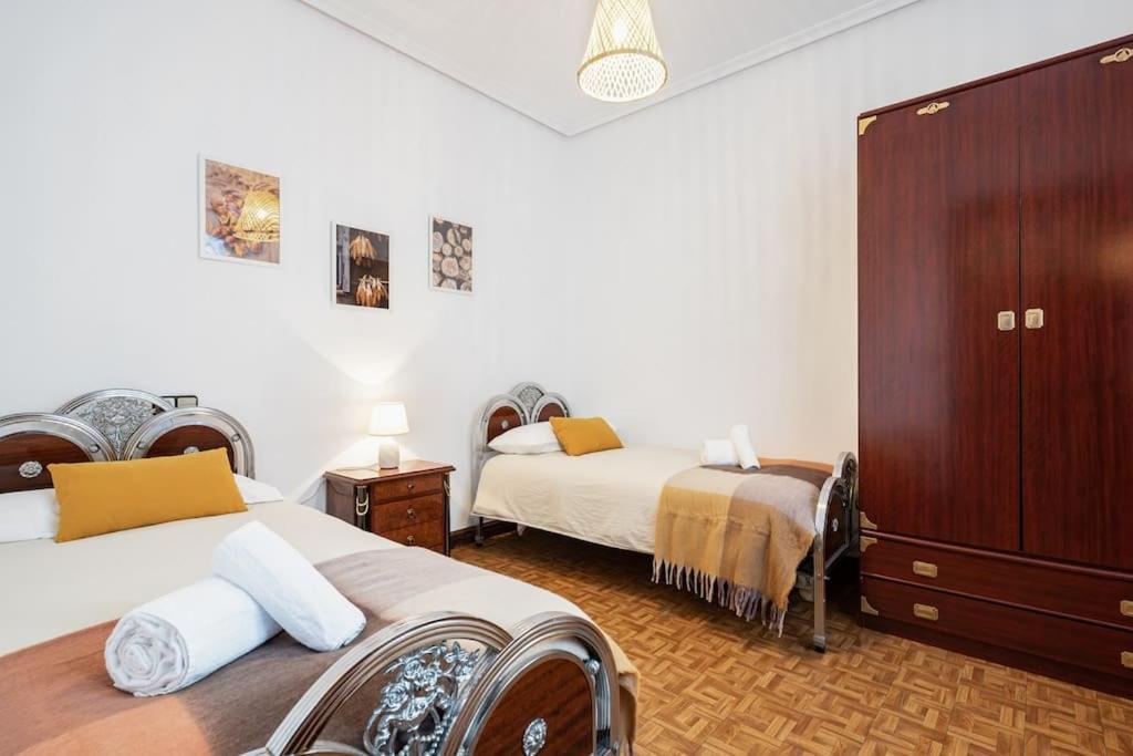 Apartamento Trisquel Gijon Bagian luar foto