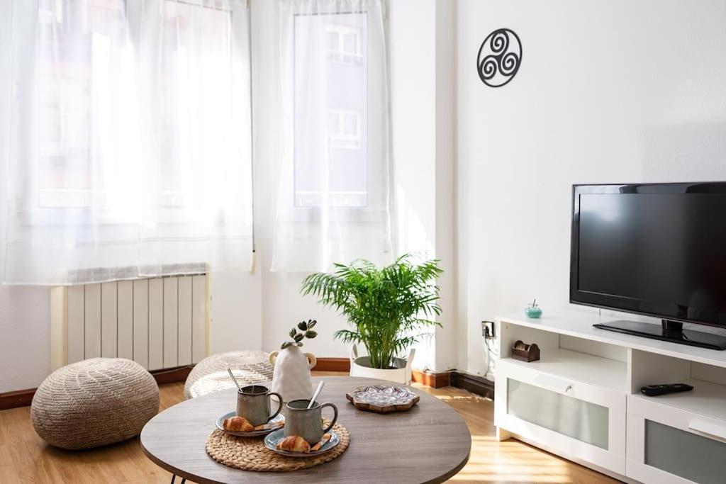 Apartamento Trisquel Gijon Bagian luar foto